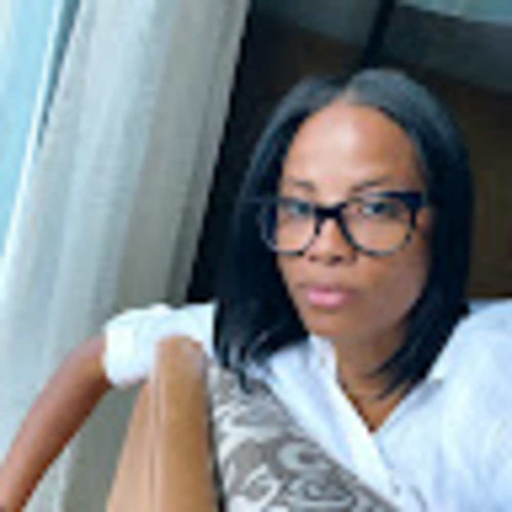 Meet your Posher, Toya